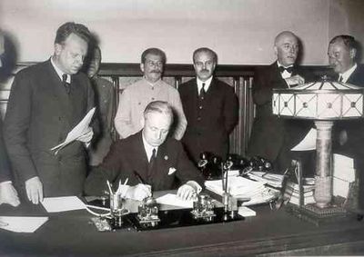 Signature du pacte germano-soviétique