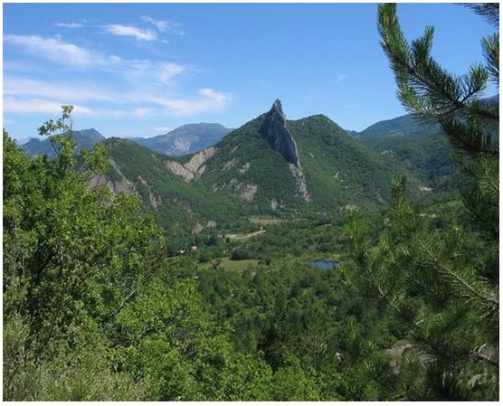 Fichier:Rocher du duc1.jpg