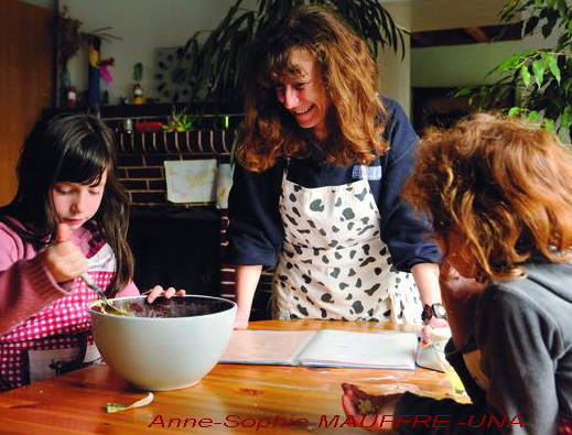 Fichier:Cuisine avec enfants.jpg