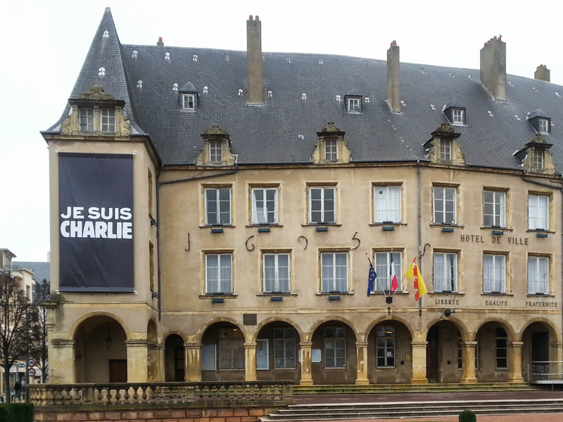 Fichier:Charlie (1).jpg