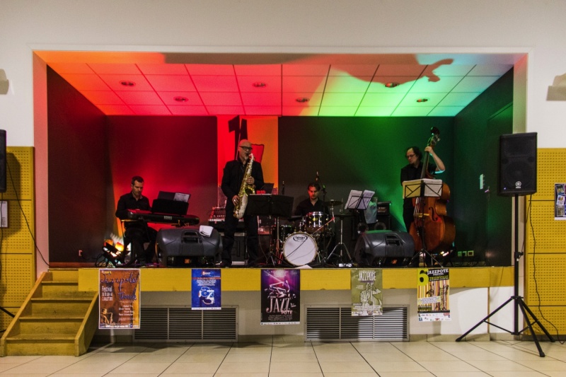 Fichier:F.Traina scene.jpg