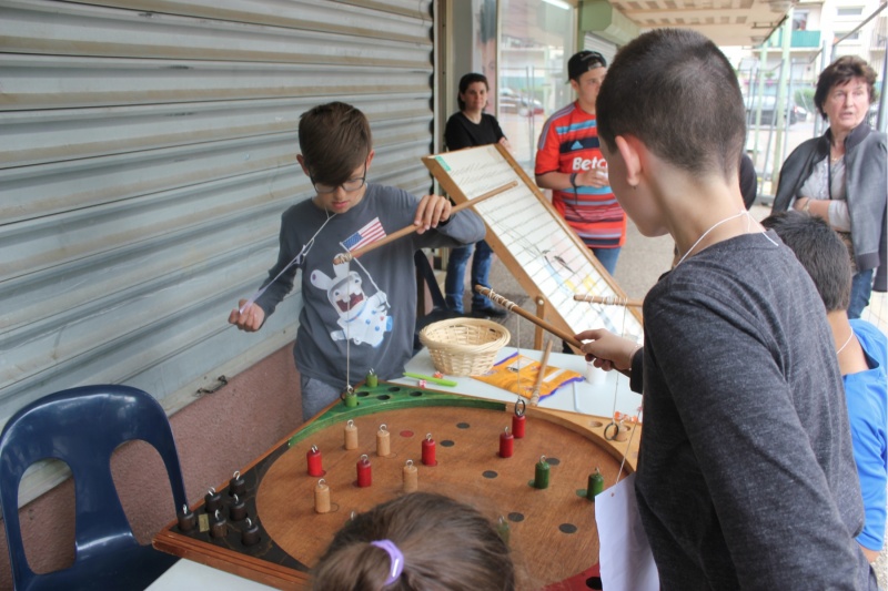 Fichier:Enfants jeu 2.jpeg